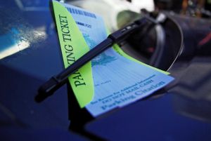 A vendégeknek is kínálnak parkolóbérleteket januártól Hévízen