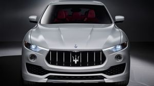 Egyre nehezebb helyzetben a Maserati – vissza kell venniük a termelést