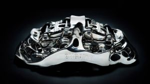 3D nyomtatással alkotta meg a világ legnagyobb féknyergét a Bugatti