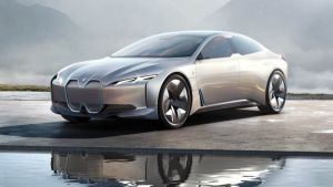 Még nagyobb energiákat fordít az elektromos autózásra a BMW